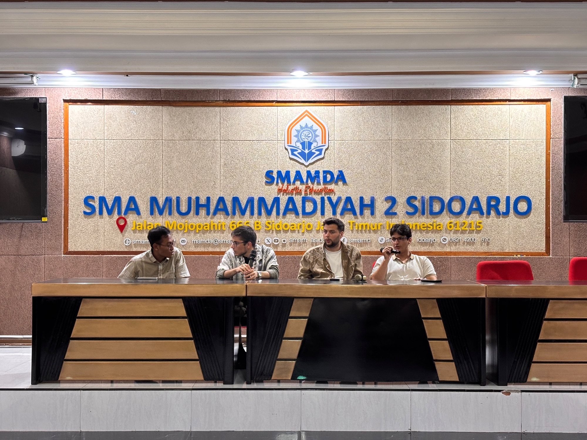 KELIRA PCIM Türkiye Hadir di SMA Muhammadiyah 2 Sidoarjo, Mengenalkan Pendidikan dan Budaya Turki kepada Generasi Muda